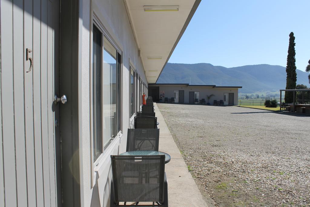 Mountain View Motel Corryong Kültér fotó